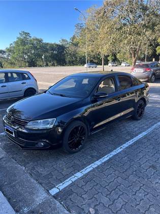 VOLKSWAGEN JETTA 2.0 COMFORTLINE FLEX 4P TIPTRONIC